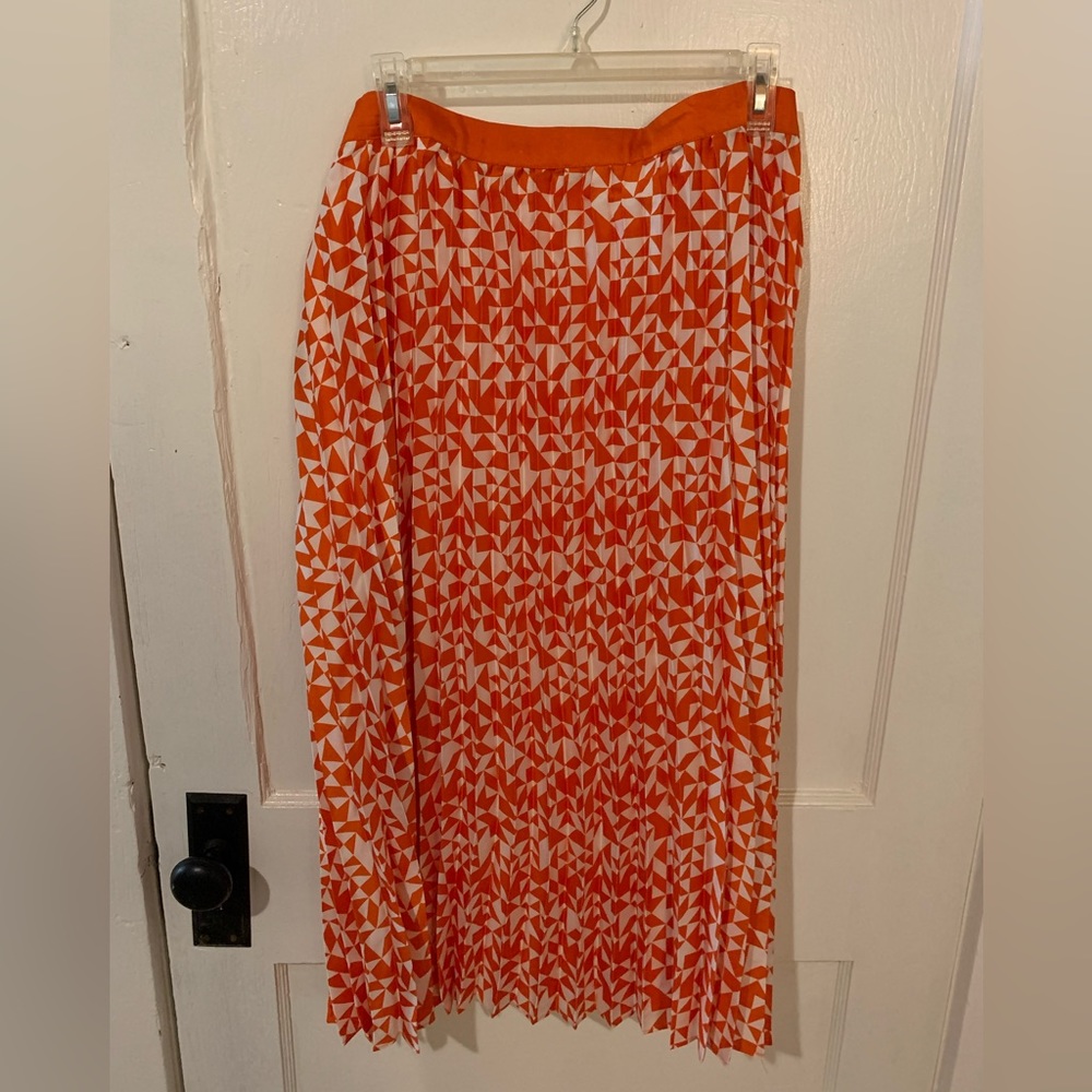 Fit & Flare Pleated Skirt